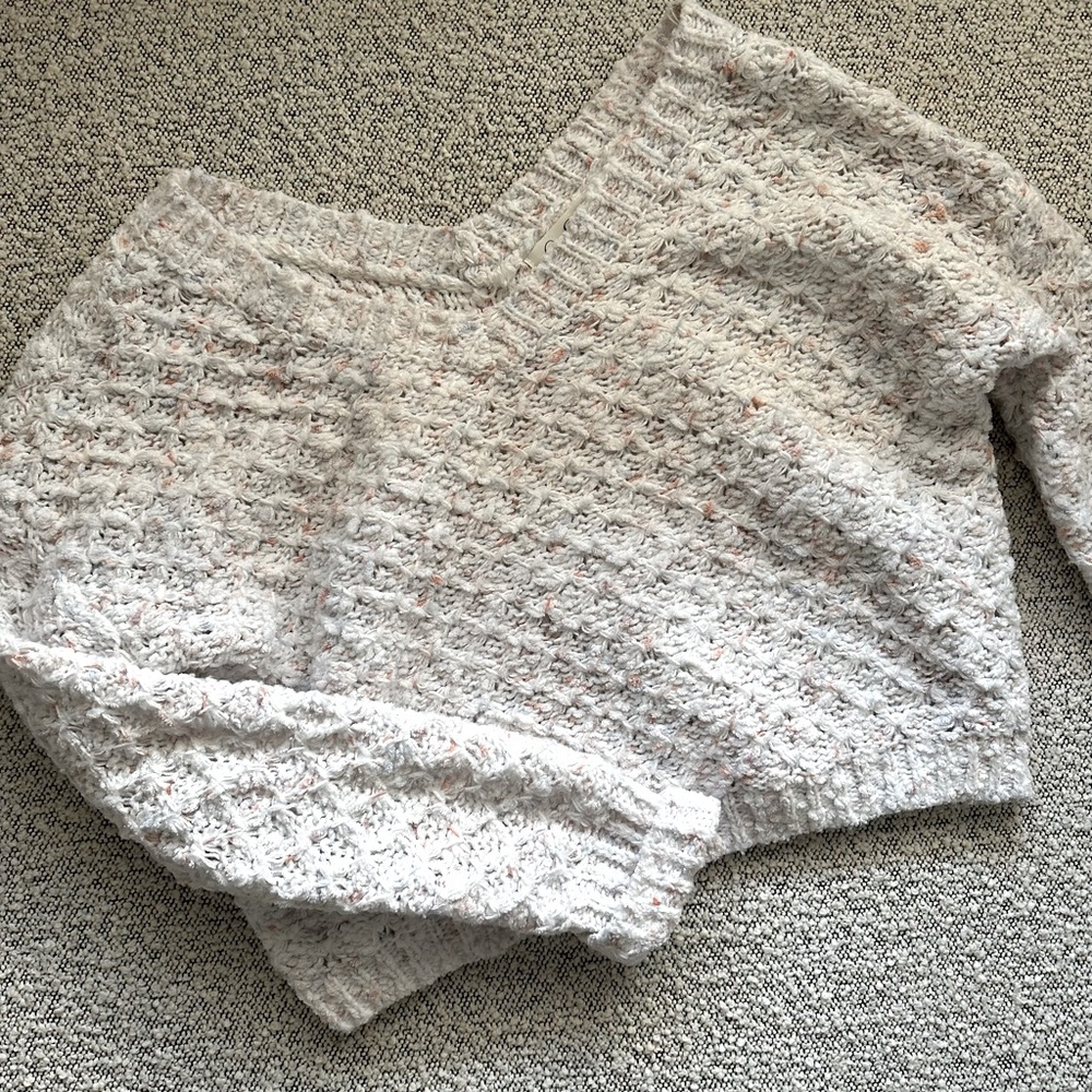 Jessica Simpson Sweater